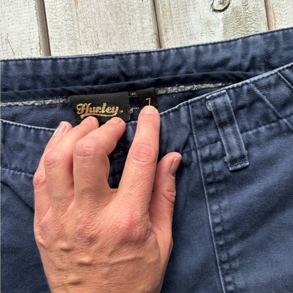 Hurley, vintage, chino, shorts in navy, size 7 - Picture 10 of 11